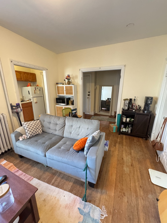 Spacious livingroom with hardwood floors. Lots of natural light - 1 + bedroom very close to BC campus. Heat & Hot water included. Apartments