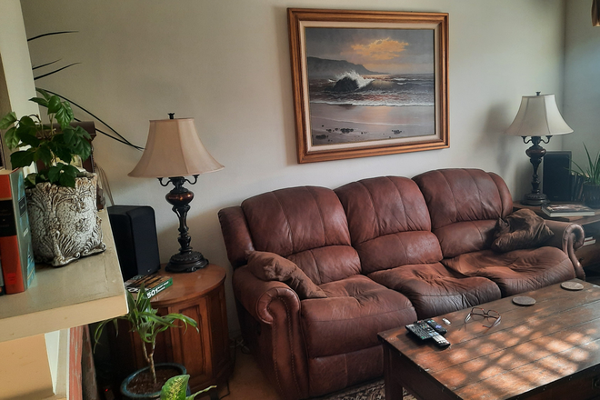 Living Room - Cambridge Court Townhome