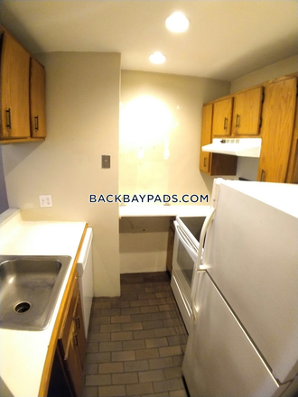 Kitchen - New Sublet Listing! Vacant and Available ASAP w/ Flexible Lease Terms Apartments