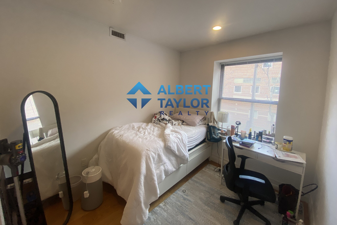 Bedroom #4 - Renovated 3-Bed-Split with Laundry In- Apartments Unit!! Seconds from MCPHS