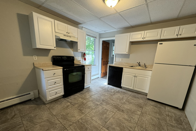 Kitchen - 747 Main Street U1