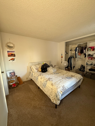 Bedroom For Rent - Affordable single close to campus Apartments