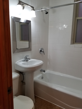 Bathroom - Taylor and May,  3 Blocks from Campus, 1st floor 2 Bedroom, 1 Bathroom Apt.  Hardwood floors