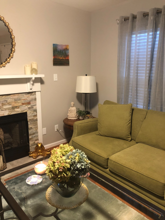 Front room washer dryer in unit - Roommate Wanted Flexible Lease Term in Quiet Condo Community