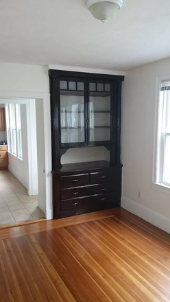. - North Street Somerville 5 or 6 bedroom apartment only $4700 availble June 2027!