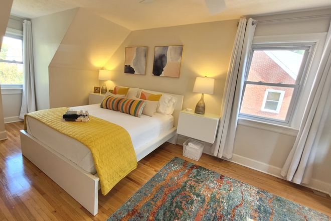 Bedroom - "The Cape" 2 Bed 2 Bath New Home 2 Mi. from Campus