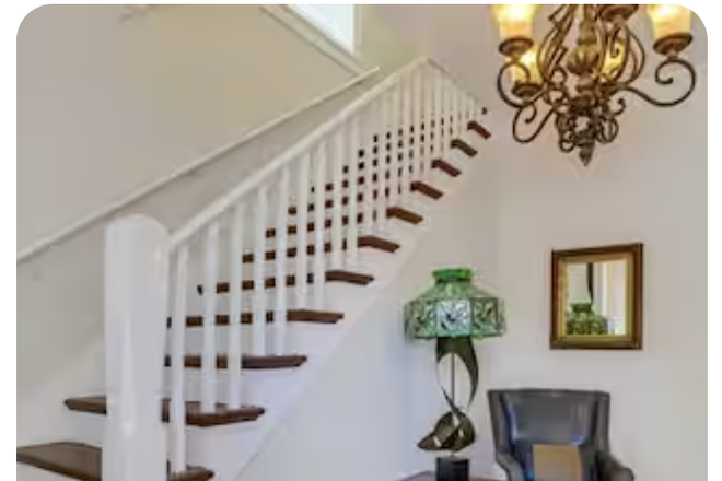 Foyer - 🌟 Furnished Downtown Rooms Near UCR and RCC - WALK TO MISSION INN!  – All Utilities Included! 🎓🏡 House