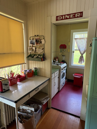 Sweet Galley Kitchen - Padanaram Village Charming 3 BR Cottage - Seasonal Rental Apartments