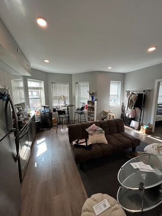 Living room - 2 Bed Available 9/1/26! *CONTACT NOAH 603-470-8181