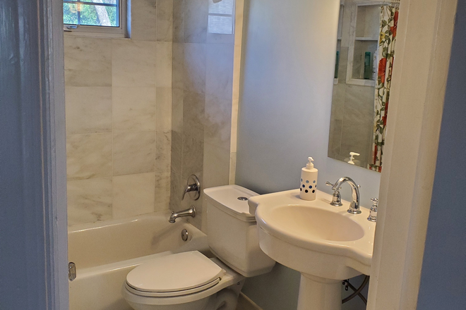 All marble bathroom - Everything provided! Close to campus. Lovely, large home.