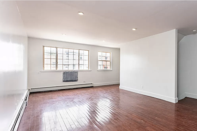 Massive Living Room - Bushwick 3 Bedroom Duplex w/ Private Outdoor Space - 16 Minutes to Union Square Apartments
