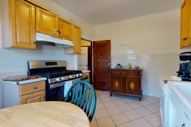 Kitchen - Fall Sublet Special Only $1,050 Near Tufts, Harvard MIT & BU ! Apartments