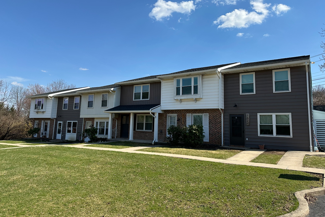 Exterior - Southside Court Townhome