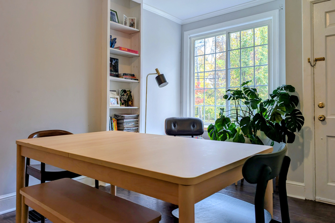 Living room - 2BR thome-Mercer St-Princeton