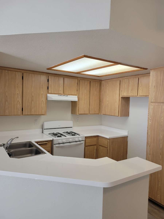 Kitchen - Master Bedroom -- w ur own bathroom and walk in closet (2BR/2BTH -- Spruce Village Apartments)