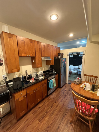 Kitchen - 4 Bed Available 9/1/26! *CONTACT NOAH 603-470-8181 Apartments