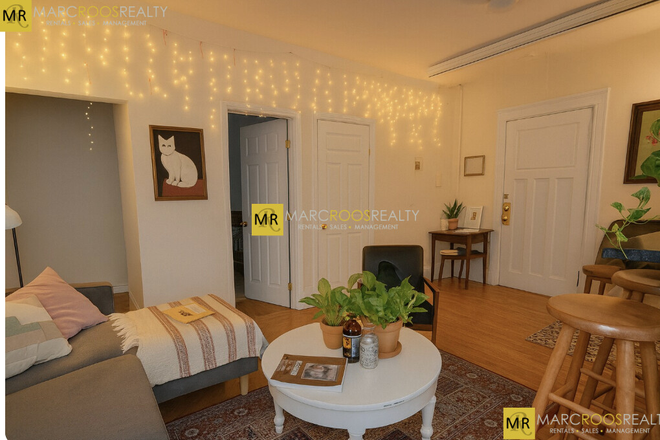 Living Space - Brookline 4 Bed Egmont St Apartments