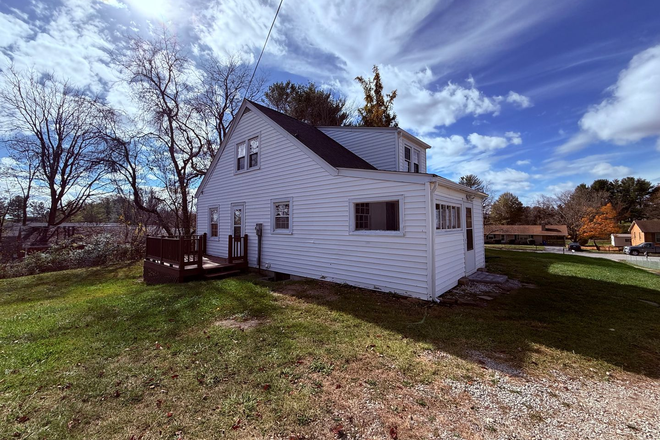  - 4 Bedroom, 1 Bath House