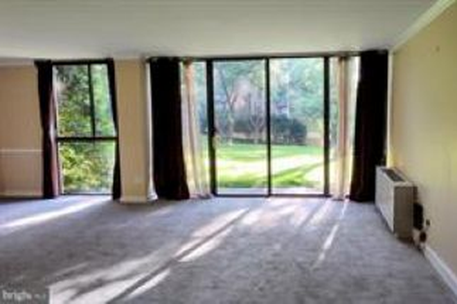 Living Room - AVAILABLE NOW, 2 BR 2 BA, $2000/MO INCLUDES ALL UTILITIES Condo