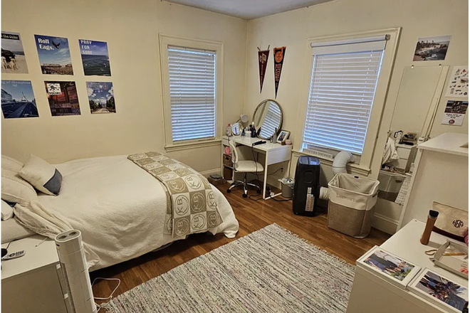 bedroom - 6 Bedroom House Close to Campus