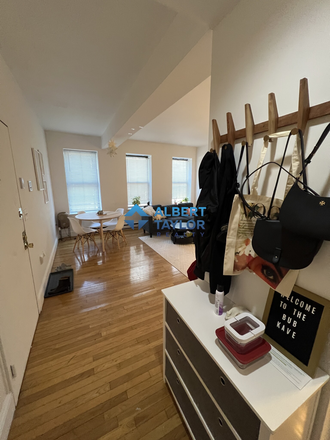 Living Area / Hallway - Beautiful and Large 2Bedroom Across the Street from NEU! Apartments