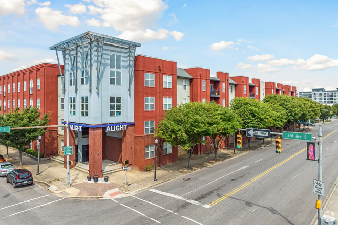 Outside Street View - Alight at Birmingham Apartments