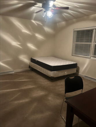 I’m renting out a large single bedroom. The photo is for reference—the room has a similar layout and size, but may look slightly different. - Apartment Near Towson University - Lease Takeover Available ASAP