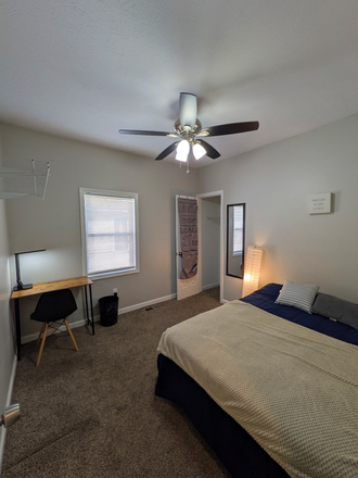 11018 Ashbury Ave - Private bedroom - Newly renovated House