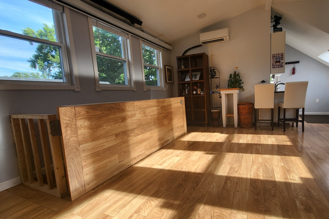 master - DETACHED House  on RIVER! across from HBS!! 4br 4bath