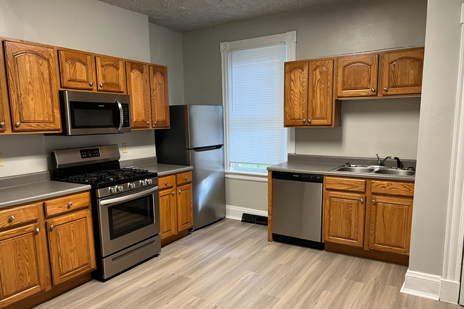 Kitchen - 2544 Vestry Ave House