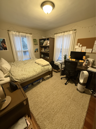 Bed 2 - PRIME LOCATION 4 BED 1 BATH NEAR TUFTS Apartments