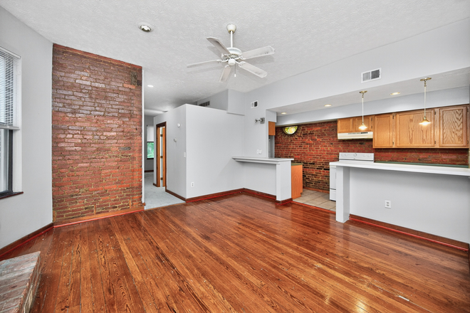 Interior - 3207 Vine St #4 Apartments