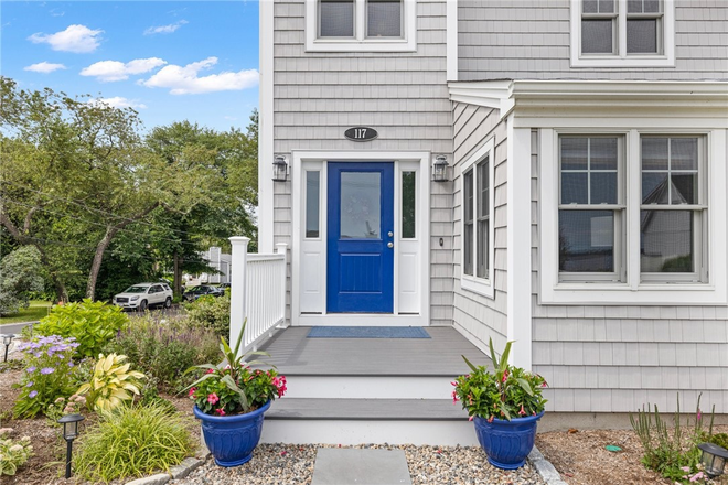 Front Door - Available for a group of 4! 4 Bedroom in Bonnet Shores! House