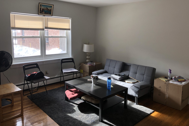 living - LOCATION!! SPACIOUS 2 BED WITH HEAT/HOT WATER INCLUDED! AVAIL 9/1/26!! Apartments