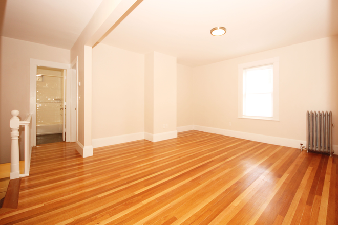 . - Fully renovated beautiful 4 bedroom porperty in Waltham Duplex