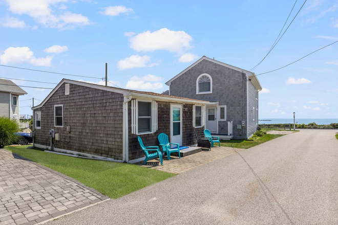 Exterior - Beachfront Narragansett Cottage Apartments