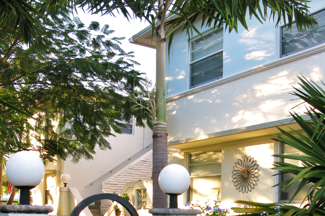 Front Yard - 2 Bedroom / 2 Bathroom / 2 Parking Apartments