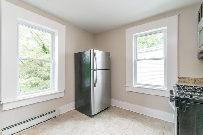 Kitchen - 2BR apt-S.Harrison St-Princeton
