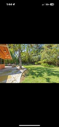Spadeful & shady green backyard - Single family home