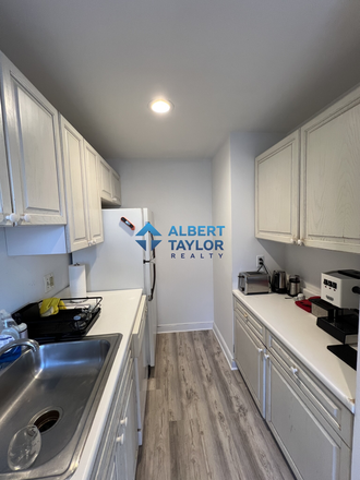 Kitchen - 6/1 MOVE-IN!! Large 2 Bed - FREE Laundry