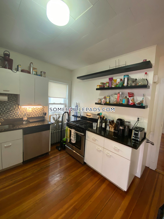 Kitchen - New Listing! No Broker Fee! 5 Bed 2 Bath Apartment on Warner St.!