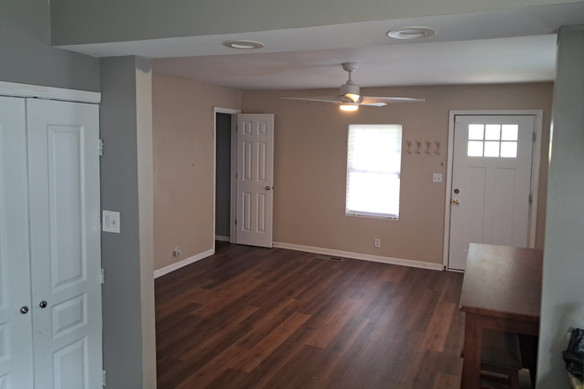 Living room upstairs - Refurbished 4/2 house 3 miles from GSU