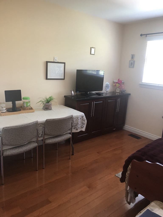 Inside bedroom - Beautiful bungalow in Toronto-Elegant Shared Space Townhome