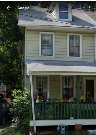 Photo is outdated.   Recent renovations have been made inside and out. - Student Approved - Walking Distance to Campus