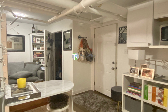 1 - JUNE 2026-Cozy Beacon Hill Basement Unit, H/HW inc. No Broker Fee! Apartments