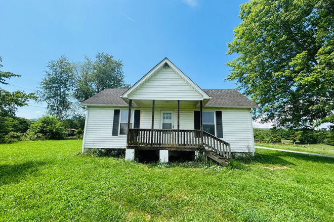 - 1 Bedroom, 1 Bath House with a sun room