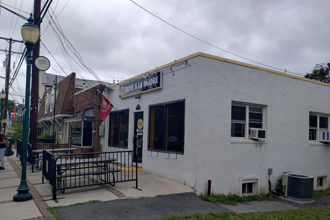 Tacos next door - Private loft, entire top floor of house.  Bedroom plus a study