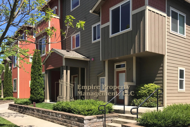 Outside street view - Gemini Apartments, a 6 minute walk from campus