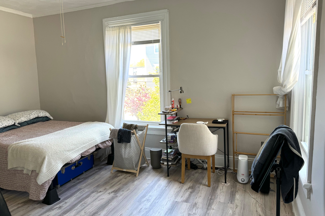 Bedroom 1 - Sunny, Spacious, 2 Bedroom, 2 Bathroom Apartment.