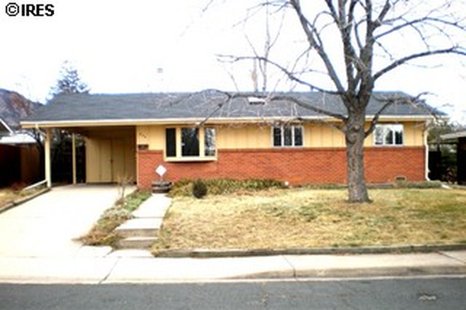825 34th St. - Bright 3-Bedroom Ranch Home with Fenced Yard